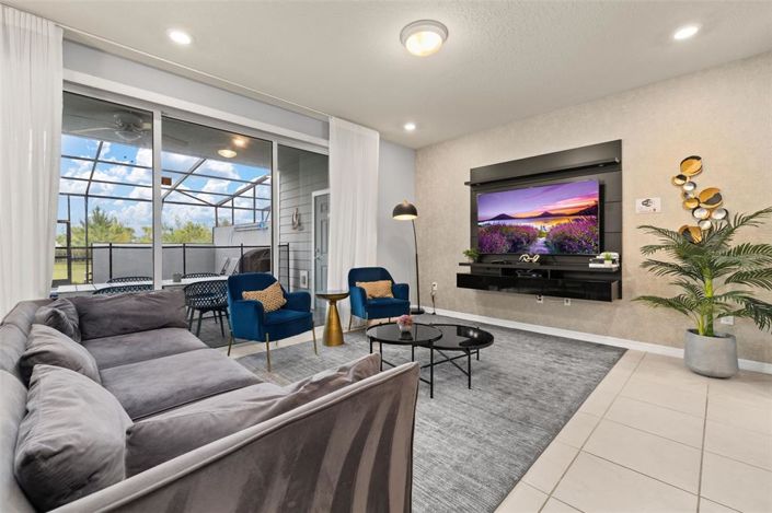 Image No.9-5 Bed Townhouse for sale