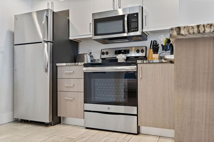 Image No.11-2 Bed Property for sale