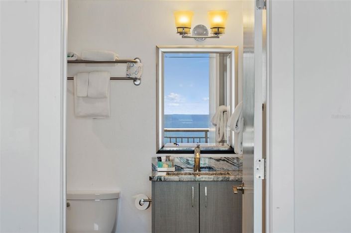 Image No.32-2 Bed Property for sale