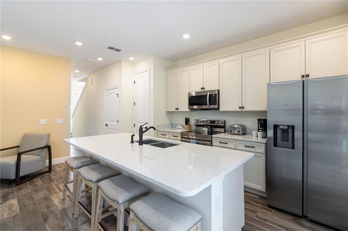 Image No.6-3 Bed Townhouse for sale