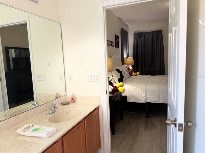 Image No.9-Propriété de 6 chambres à vendre à Kissimmee