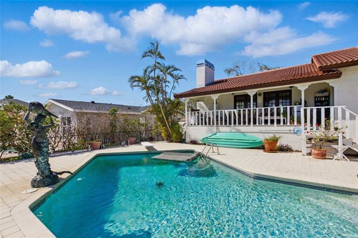 Image No.2-Propriété de 4 chambres à vendre à Treasure Island