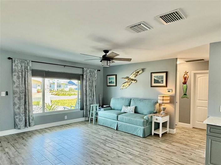 Image No.10-Propriété de 3 chambres à vendre à Treasure Island