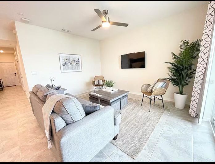 Image No.2-Propriété de 2 chambres à vendre à Kissimmee