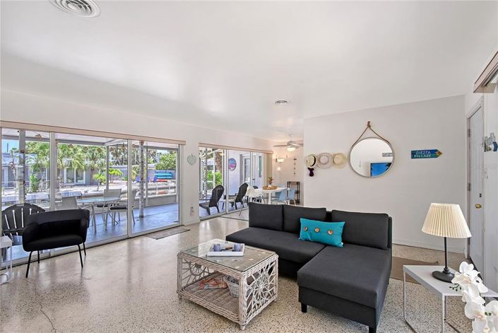 Image No.11-Propriété de 2 chambres à vendre à Sarasota