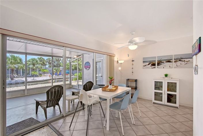 Image No.13-Propriété de 2 chambres à vendre à Sarasota