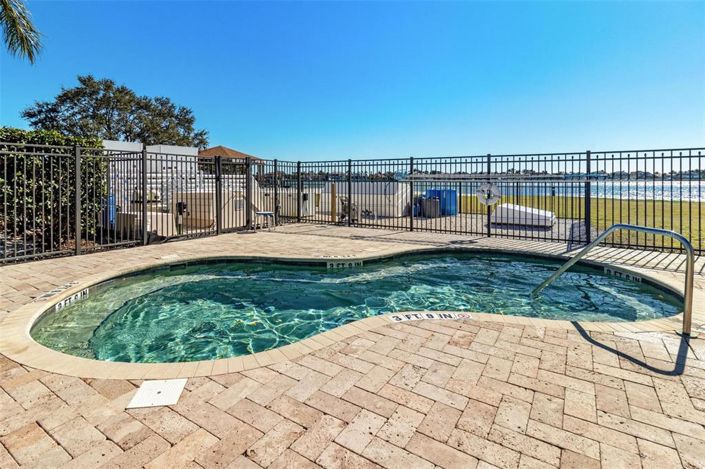 Image No.23-Propriété de 1 chambre à vendre à Floride