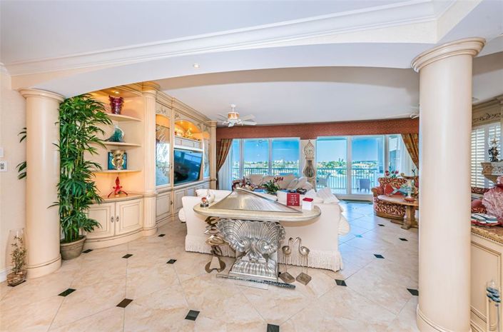 Image No.14-3 Bed Property for sale