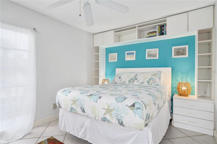 Image No.20-1 Bed Property for sale