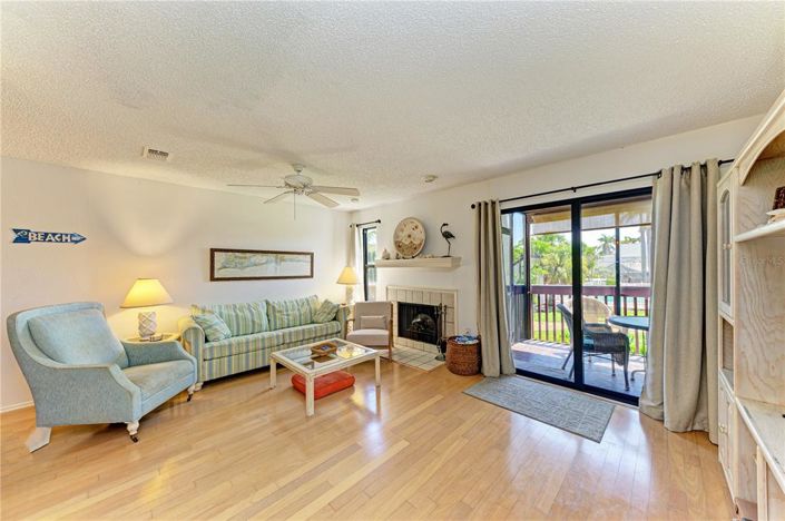 Image No.8-Propriété de 2 chambres à vendre à Sarasota