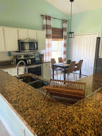 Image No.3-Propriété de 4 chambres à vendre à Kissimmee