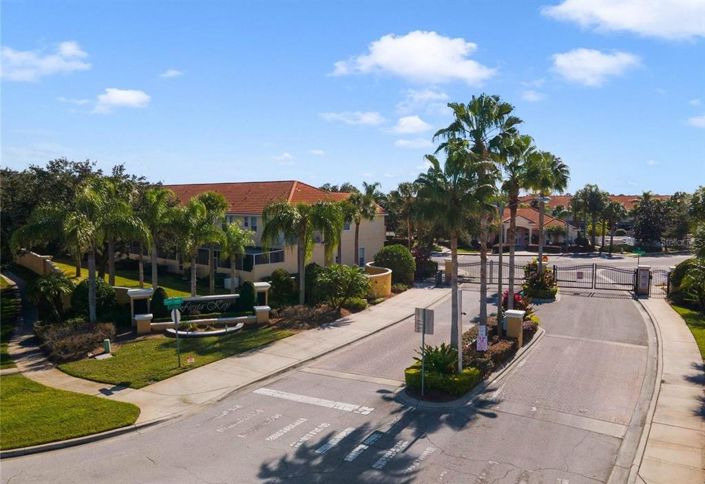 Image No.51-3 Bed Townhouse for sale