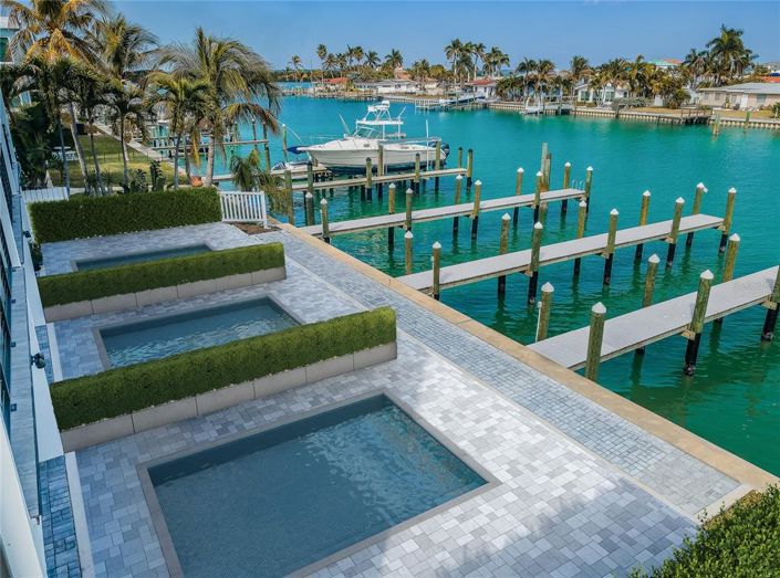 Image No.60-Maison de ville de 4 chambres à vendre à Treasure Island