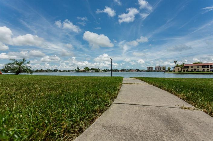 Image No.30-Propriété de 2 chambres à vendre à Treasure Island