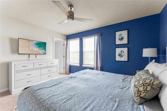 Image No.28-8 Bed Property for sale