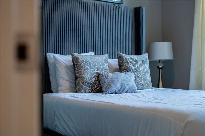 Image No.31-8 Bed Property for sale