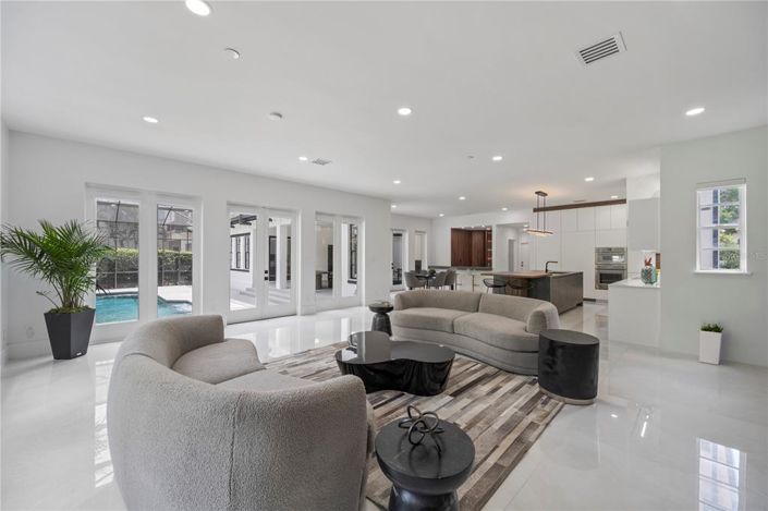 Image No.12-Propriété de 5 chambres à vendre à Orlando