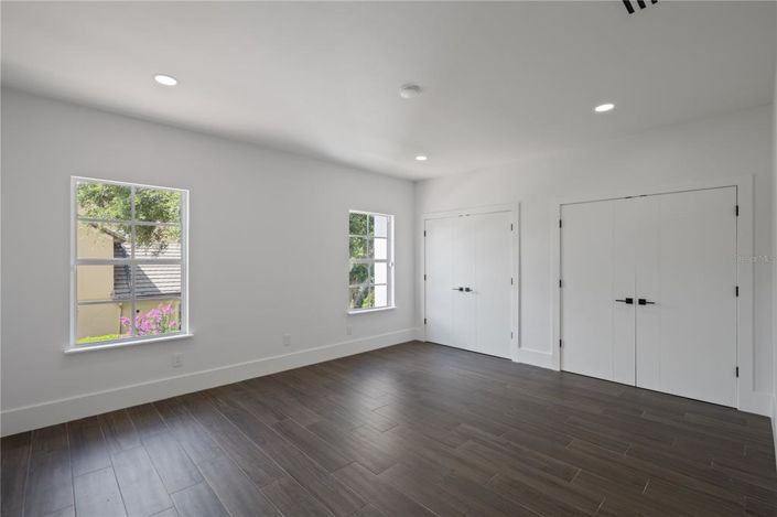 Image No.23-Propriété de 5 chambres à vendre à Orlando