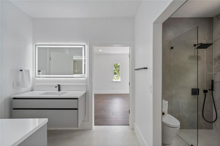 Image No.24-Propriété de 5 chambres à vendre à Orlando