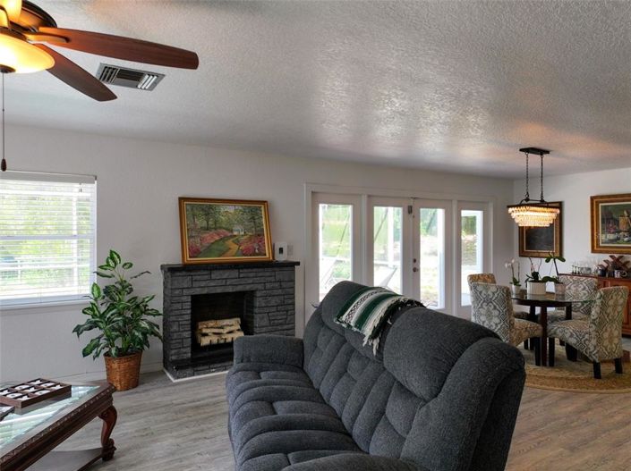 Image No.26-3 Bed Property for sale