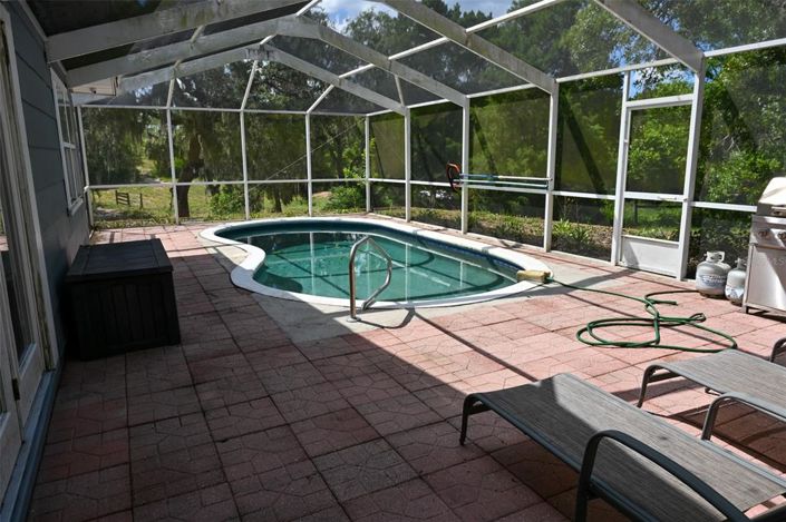 Image No.27-3 Bed Property for sale