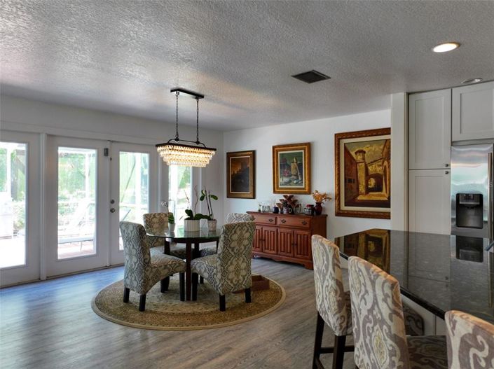 Image No.5-3 Bed Property for sale