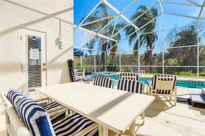 Image No.11-6 Bed Property for sale