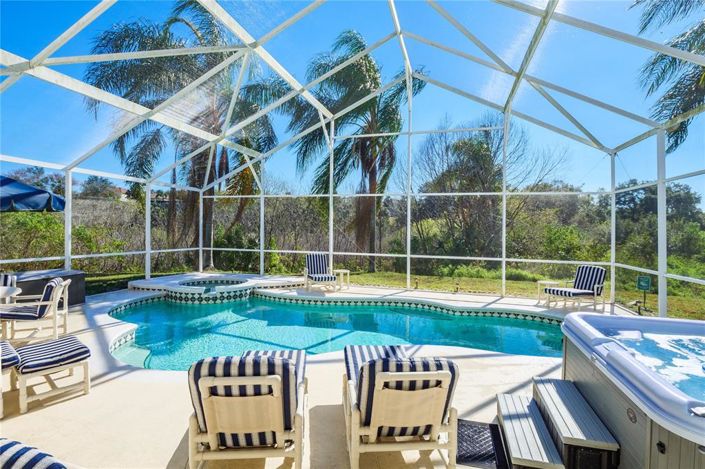 Image No.2-6 Bed Property for sale