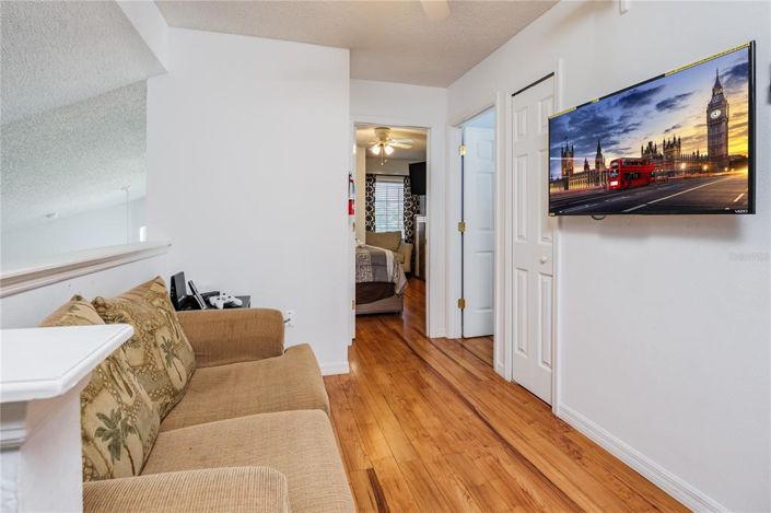 Image No.26-6 Bed Property for sale