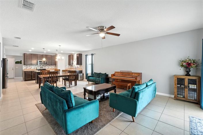 Image No.29-3 Bed Property for sale