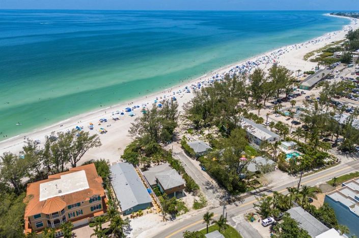 Image No.7-Propriété de 4 chambres à vendre à Holmes Beach