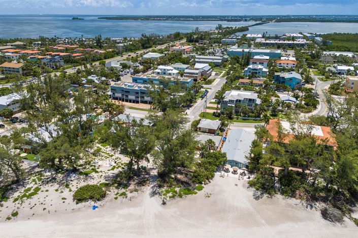 Image No.9-Propriété de 4 chambres à vendre à Holmes Beach