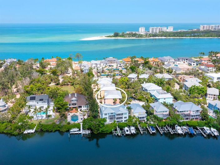 Image No.2-Propriété de 3 chambres à vendre à Sarasota