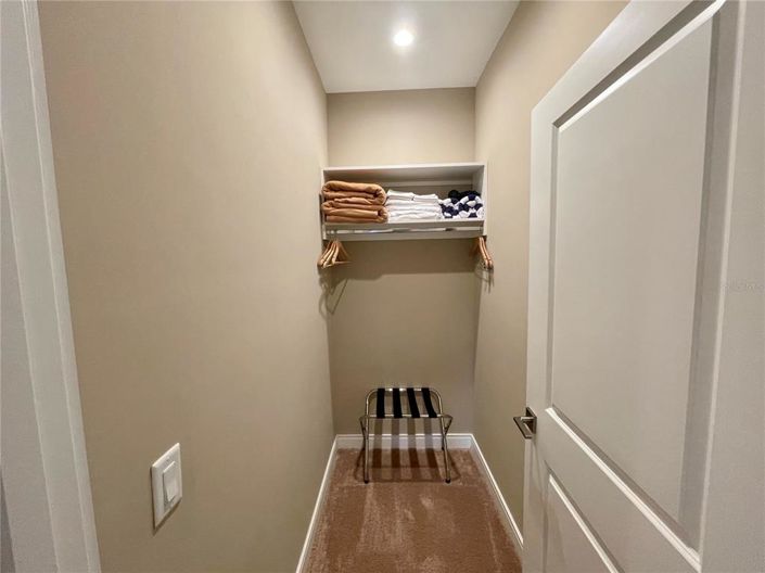 Image No.20-4 Bed Townhouse for sale