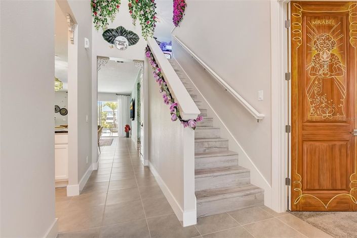 Image No.19-6 Bed Property for sale