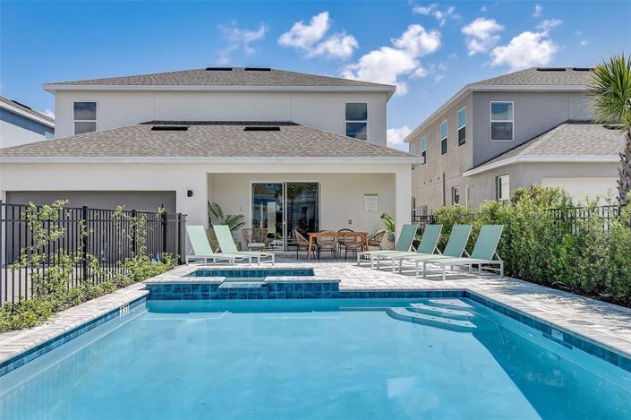 Image No.3-6 Bed Property for sale