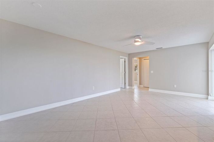 Image No.18-Propriété de 3 chambres à vendre à Treasure Island