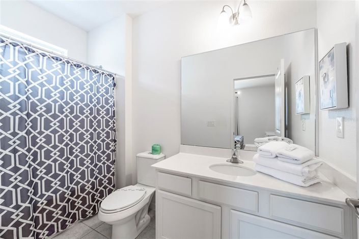 Image No.11-10 Bed Property for sale