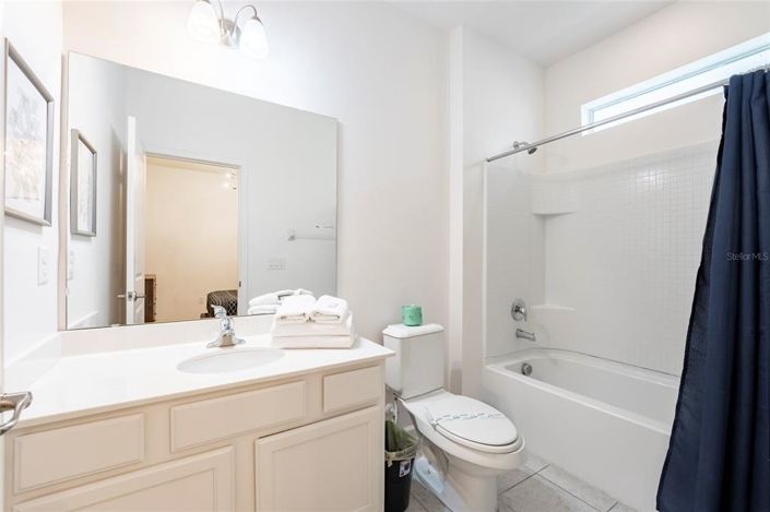 Image No.6-10 Bed Property for sale