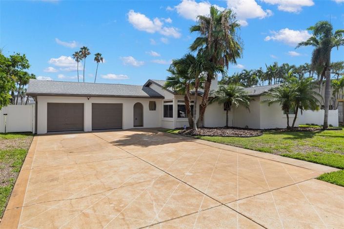 Image No.2-Propriété de 4 chambres à vendre à Belleair Beach