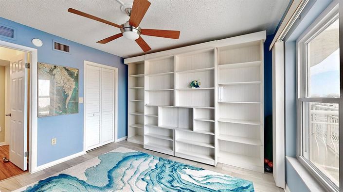 Image No.17-2 Bed Property for sale