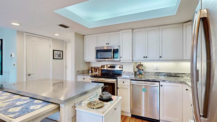 Image No.22-2 Bed Property for sale