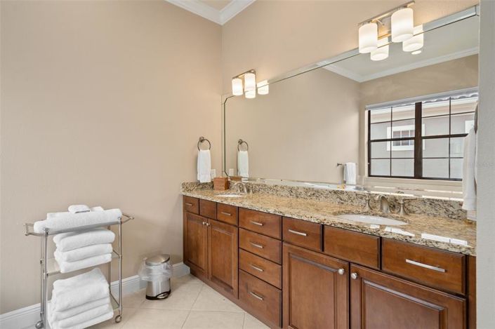 Image No.38-Propriété de 5 chambres à vendre à Reunion