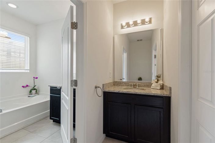 Image No.37-7 Bed Property for sale