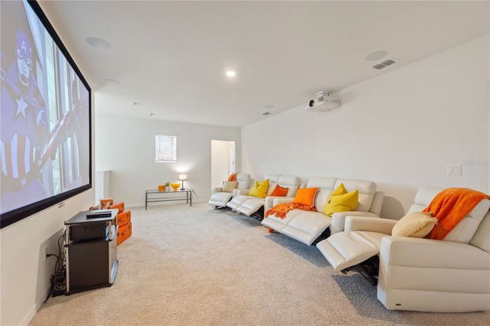 Image No.43-7 Bed Property for sale