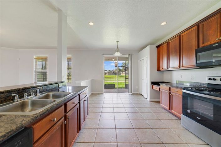 Image No.3-Propriété de 5 chambres à vendre à Kissimmee