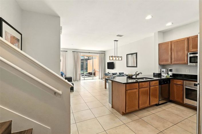 Image No.2-Maison de ville de 2 chambres à vendre à Kissimmee