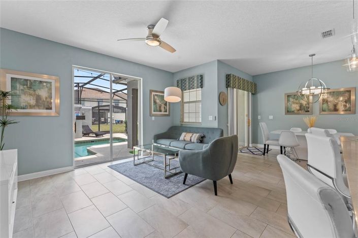 Image No.21-4 Bed Townhouse for sale