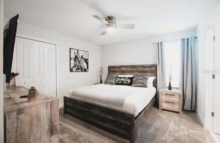 Image No.28-9 Bed Property for sale