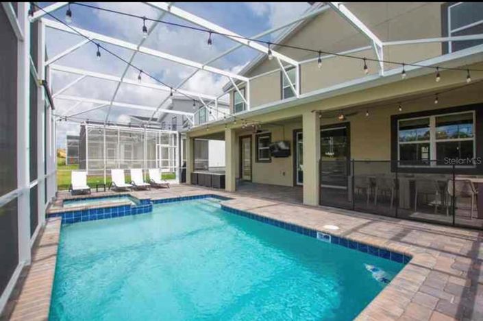 Image No.34-9 Bed Property for sale